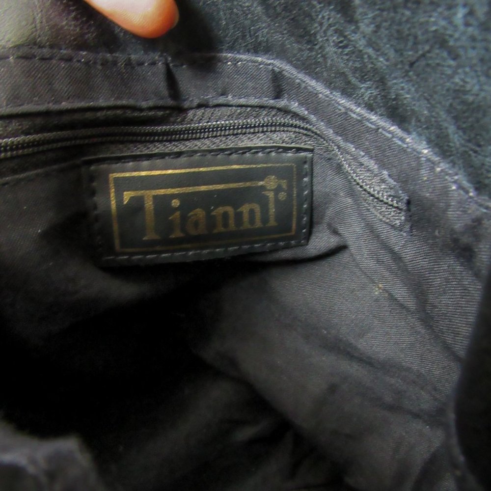VINTAGE Tiannl Italian Black Suede Leather Purse Shoulder Bag Classic Gold - Picture 9 of 10